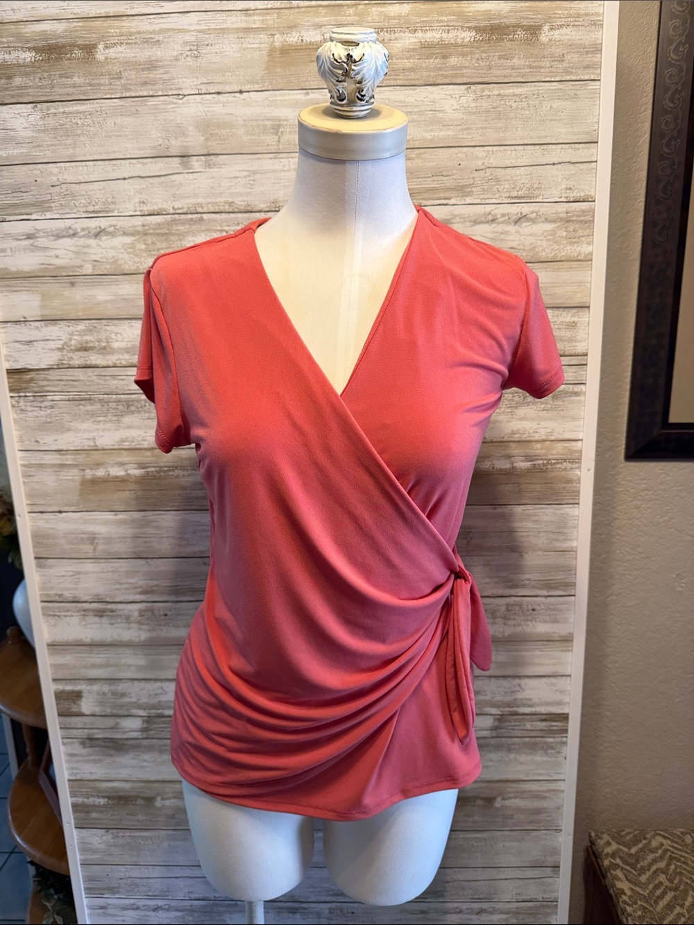 Women's Coral Wrap Front Short Sleeve Top Tahari